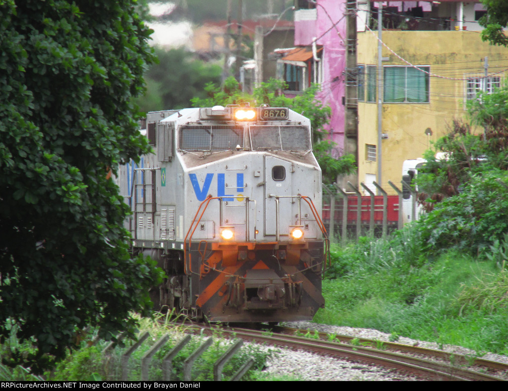 VLI 8676